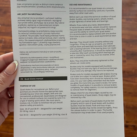 NWT Women’s Holographic Roller Skates with Sparkling Blue Laces and wheels - Picture 8 of 8